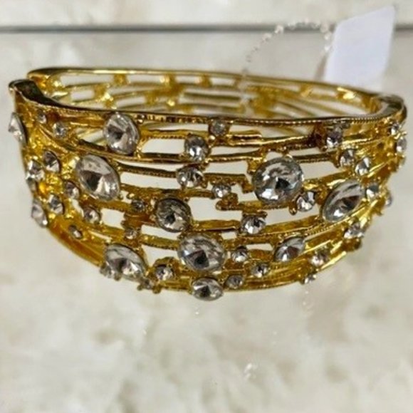 Rhinestone Crystal Hinge Cuff Bracelet - Picture 2 of 7